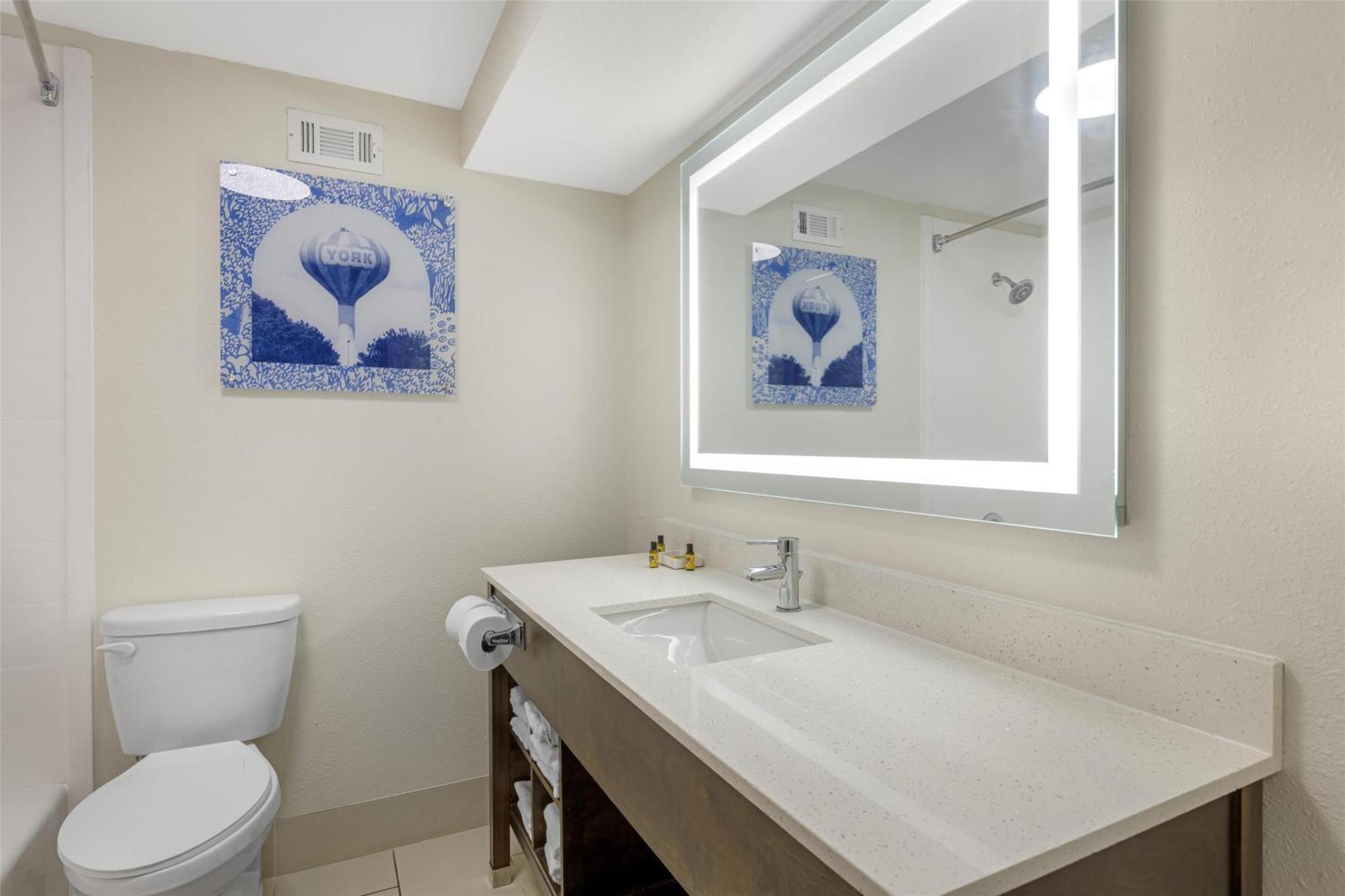 Queen Room with Two Queen Beds - Pet Friendly/Non-Smoking